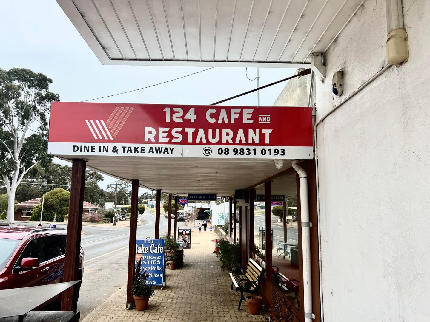 Restaurant photo 3 from 124 Deli & Restaurant